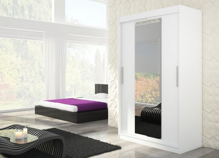 Iness white