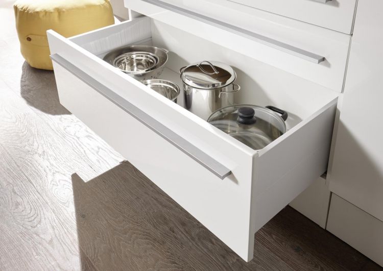 Kuechenblock-Jazz-mit-E-Geraete-Weiss-matt-Weiss-Hochglanz-41100300-011_1920x1920